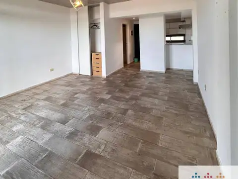 Monoambiente con cochera en Remedios de Escalada