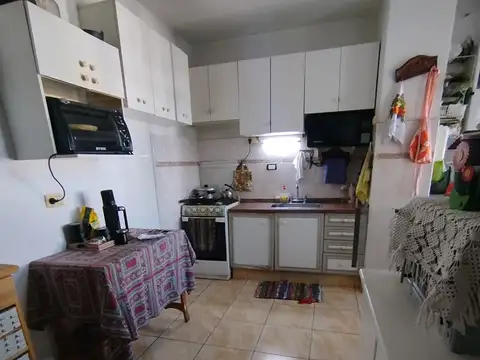 Departamento 4 ambientes con 1 baño