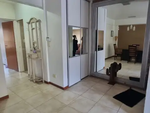 EN VENTA EN VILLA BALLESTER HERMOSO DUPLEX DENTRO DE BARRIO CERRADO CON PISCINA, PARQUE - FICHA 9994