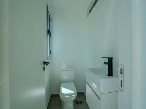 Casa en venta City Bell. 3 dormitorios, a estrenar