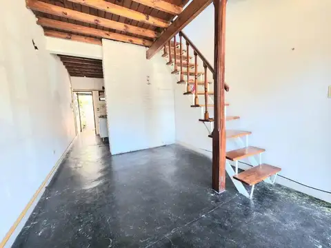 Depto Tipo Casa 3 ambientes con 1 baño
