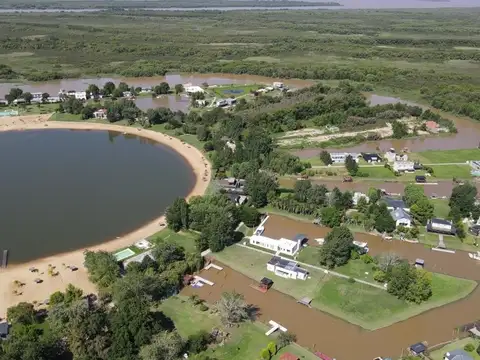 LOTE EN VENTA EN CLUB NAUTICO ISLA DEL ESTE TIGRE