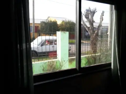 Casa 2 ambientes con 1 baño