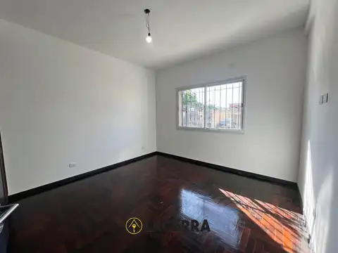 Depto Tipo Casa en Venta en Villa Ballester, USD 120.000