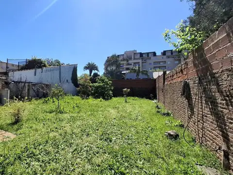 VENTA LOTE CON CASA A RECICLAR BERNAL