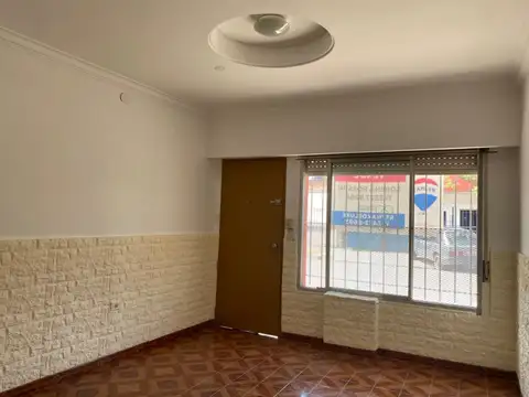 VENTA CASA 6 AMB MULTIFAMILIAR LOCAL Y GARAGE