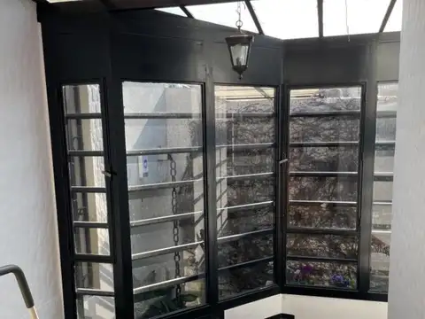 Chalet de estilo Merlo