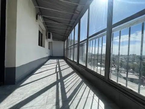Avenida Escalada 100, Piso 7