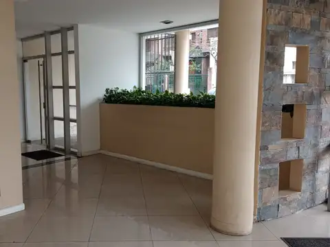 Avenida Asamblea 1300, Piso 1