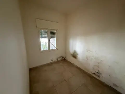 VENTA CASA A REPARAR EN BARRIO COLON