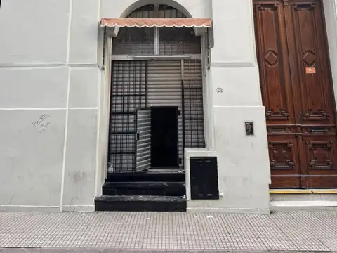 Local en Alquiler en Monserrat, $ 480.000