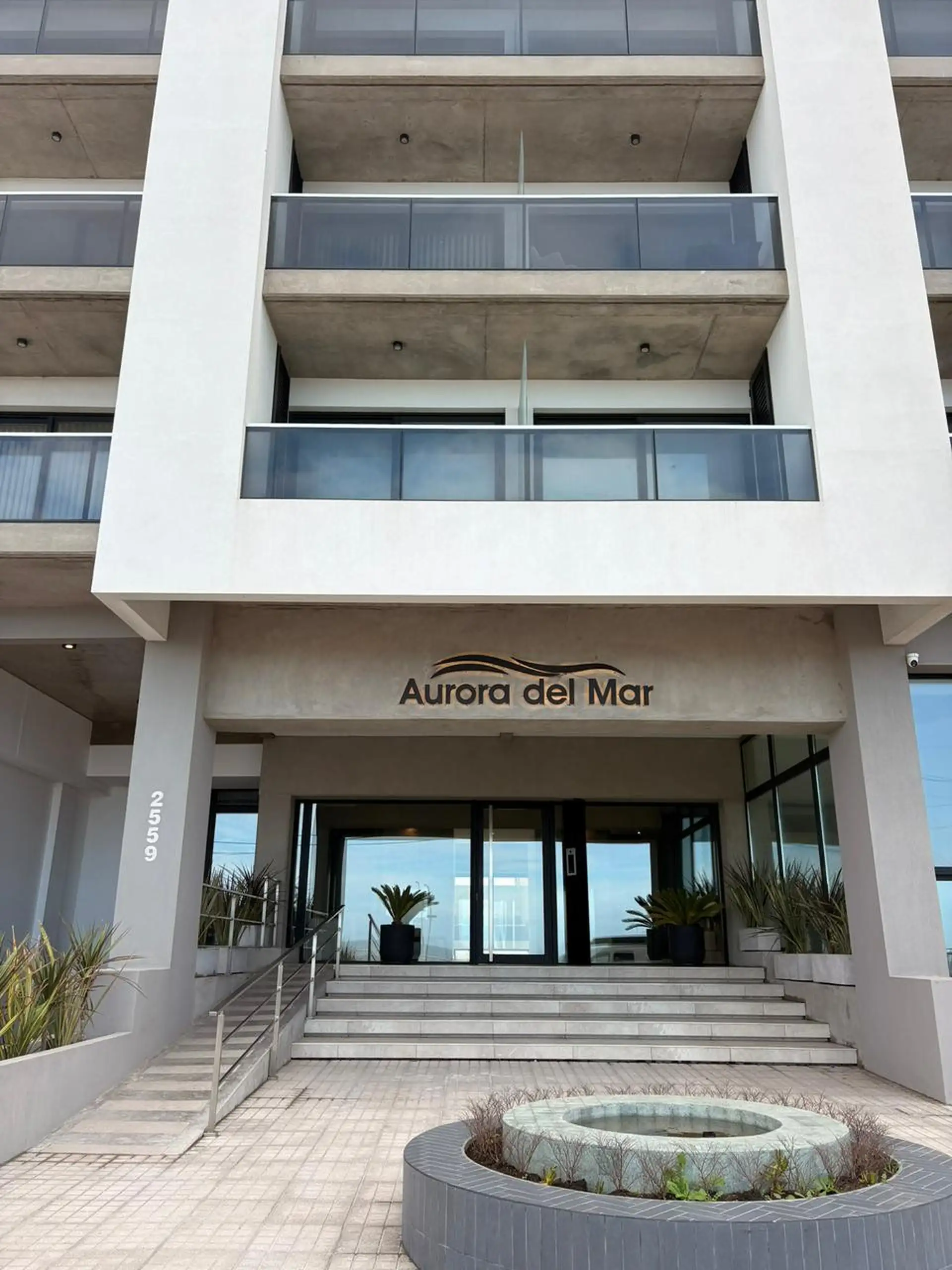 Depto 3 amb, 80m² con cochera y pileta — Aurora del Mar I