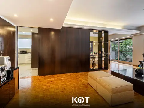 Increible semipiso 4 ambientes de 137 metros con dependencia y cochera en Palermo. EN VENTA!