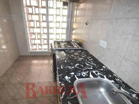 Departamento en Alquiler en Coghlan, $ 1.300.000