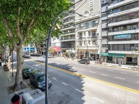 Oficina en Venta con 1 cochera
