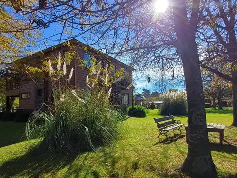 REMAX SIERRAS VENDE COMPLEJO DE CABAÑAS EN AZUL