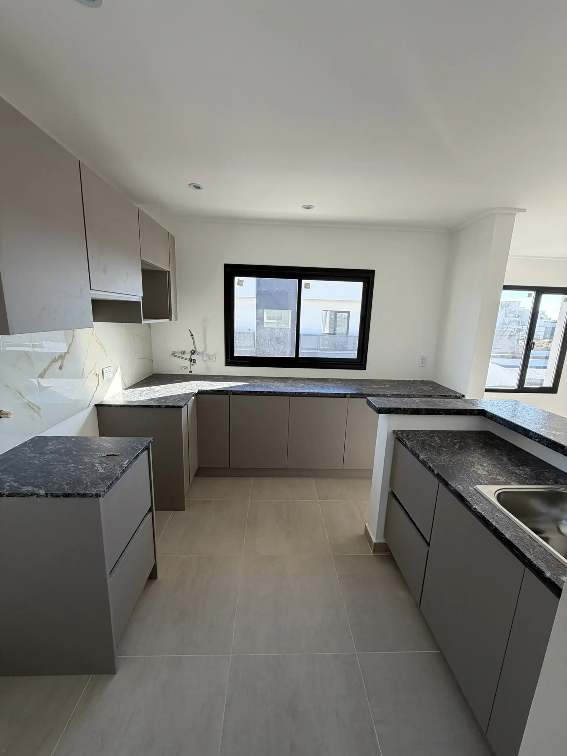 Depto 1 dormitorio a estrenar 54 m² — Semicentro, luminoso y con DVH