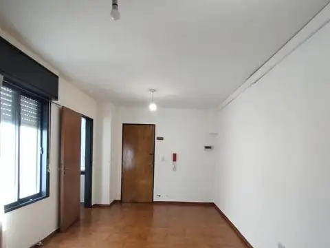 Departamento en Venta en Alberdi, USD 43.000