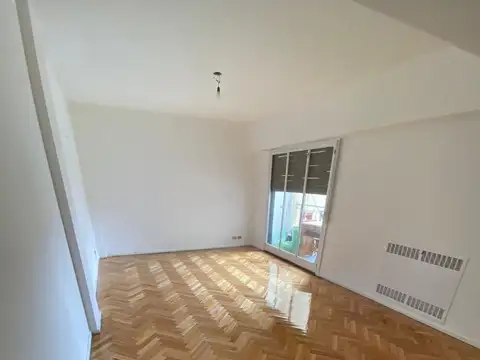 Yerbal 1085 , Piso 5