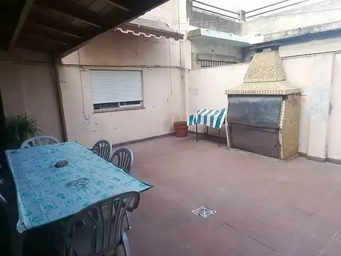 Depto Tipo Casa en Venta de 4 ambientes