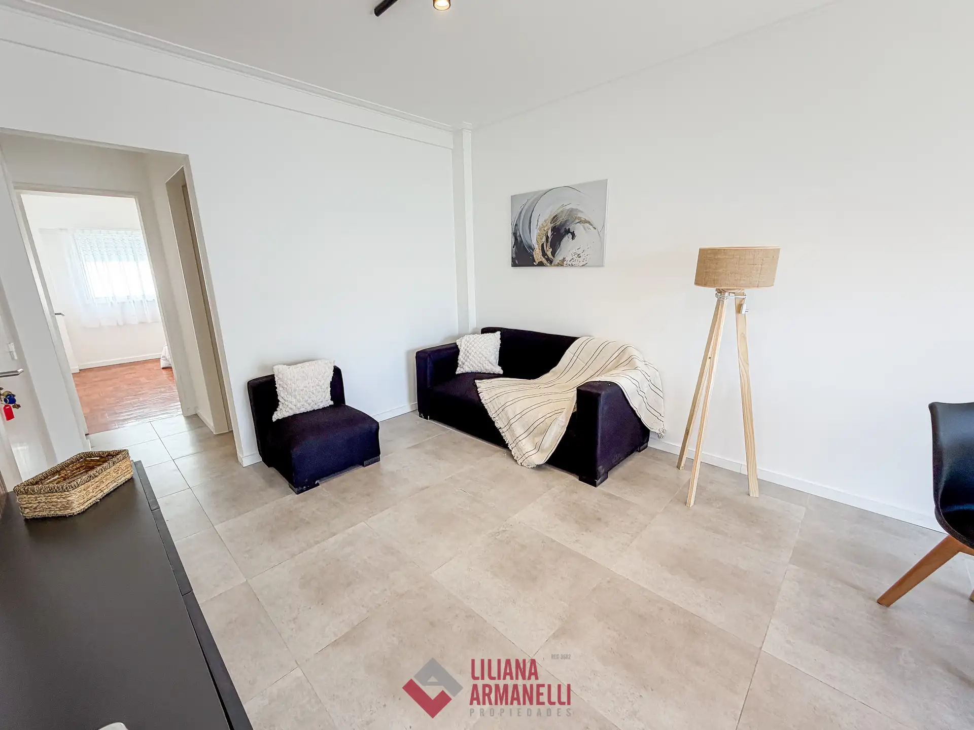 Depto 2 amb reciclado 44m² con cochera y balcón — Plaza Mitre