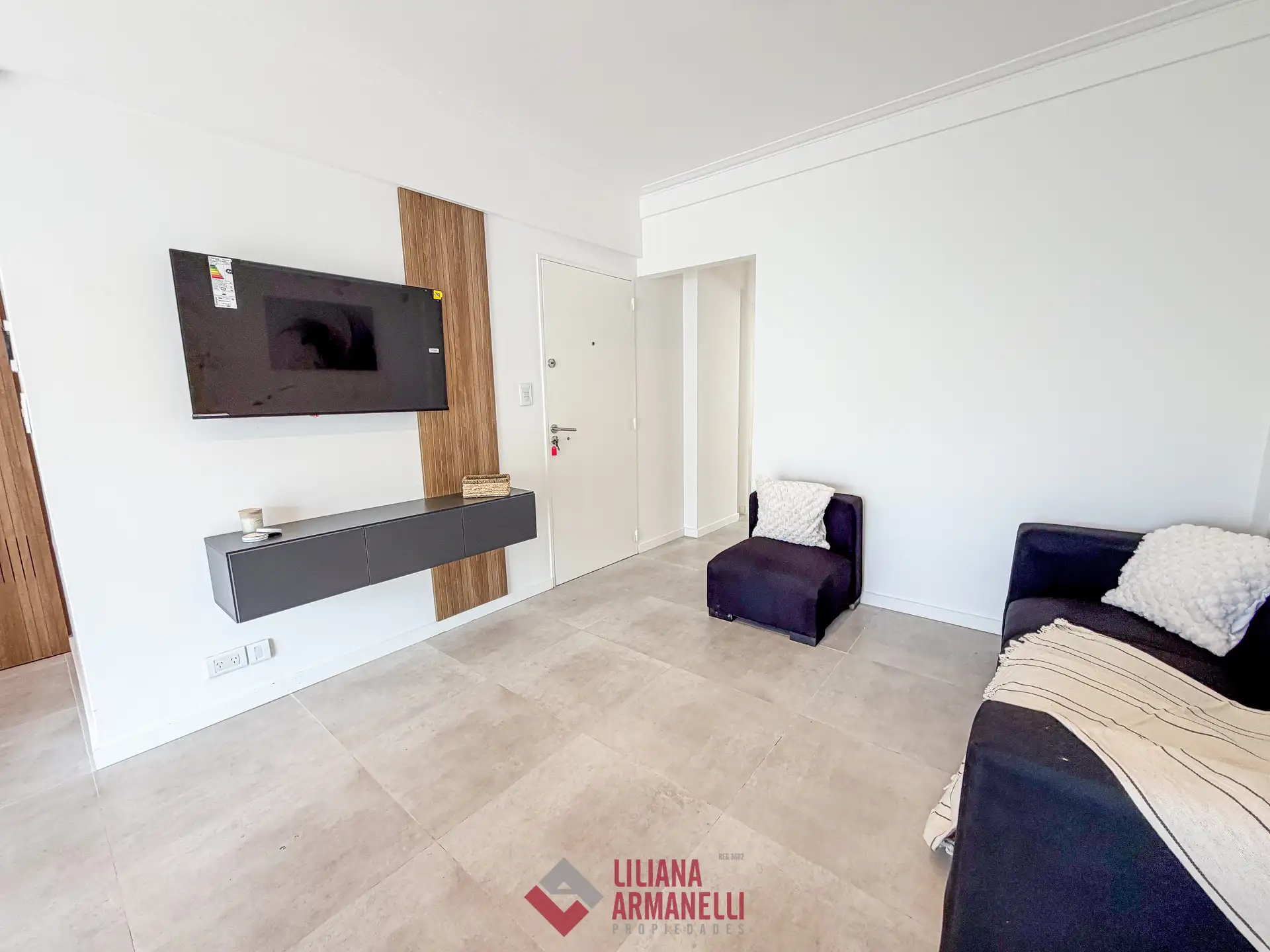 Depto 2 amb reciclado 44m² con cochera y balcón — Plaza Mitre