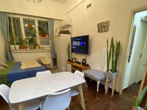 Departamento en Venta de 2 Ambientes en Recoleta con Patio