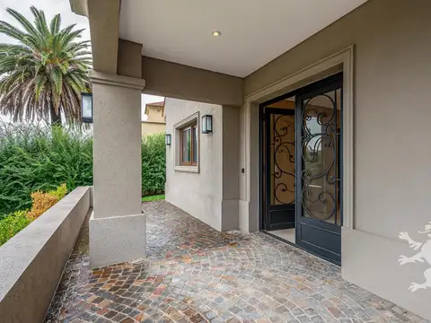 Casa en Venta de 5 dormitorios