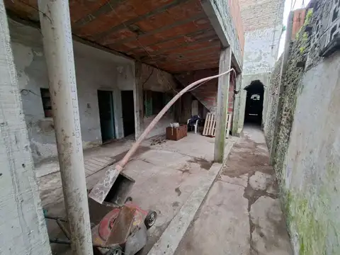 Depto Tipo Casa en Venta 50 años