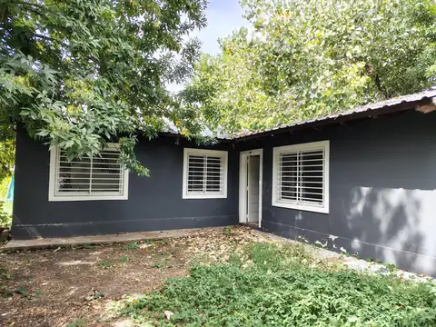 Casa 3 ambientes con 1 baño