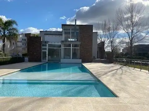 Departamento en Venta en Santa Barbara, USD 270.000