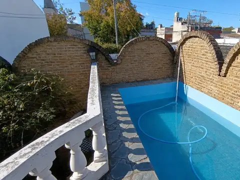 VENTA CASA 4 AMB, QUINCHO ,PISCINA CIUDADELA SUR