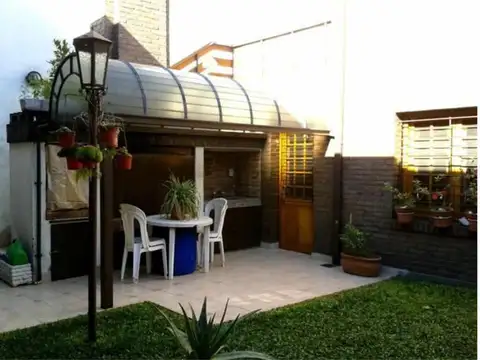 Casa en Venta en Avellaneda, USD 390.000