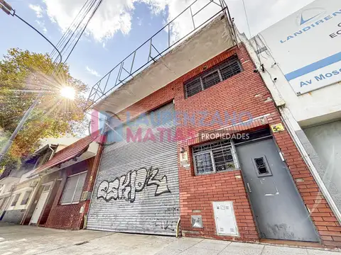 VENTA GALPON / DEPOSITO DE  1100m2 SOBRE LOTE DE 8.66 x 55 M - VILLA DEVOTO