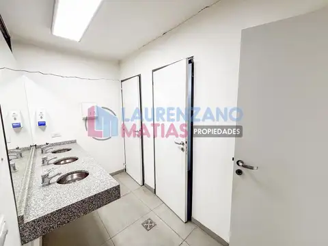 Galpon en Venta 55  mts Fondo