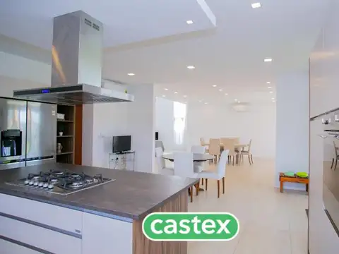 Casa en venta en barrio Terralagos, Canning