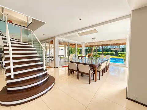 Casa en Venta en Funes, USD 530.000