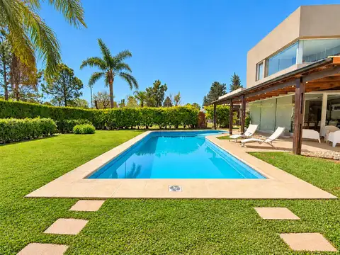 Casa en Venta de 5 dormitorios