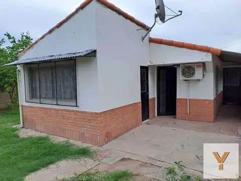 Casa 5 ambientes con 2 baños
