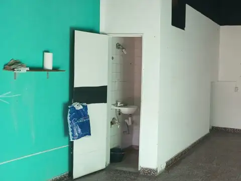 LOCAL + DEPOSITO/GARAGE