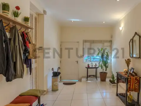 Casa en Venta en Mataderos, USD 166.000