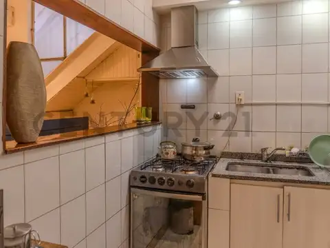 Casa 4 ambientes con 2 baños