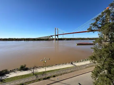 Loft con espectacular vista al río y cochera cubierta