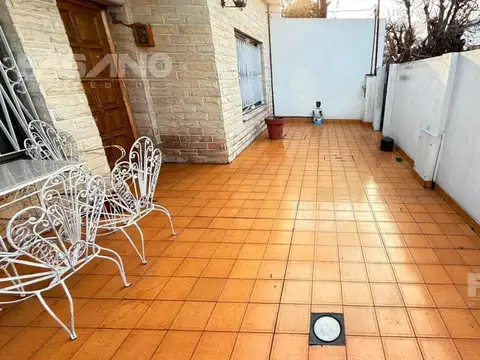 VENTA - CASA LOTE PROPIO 3 AMB C/ COCHERA PATIO Y TERRAZZA