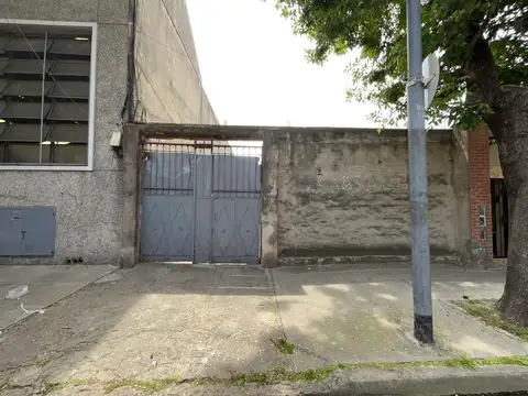 Terreno en Venta en Flores, USD 139.000