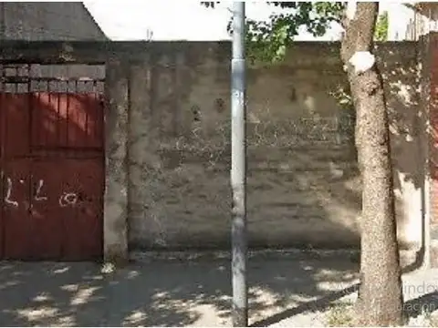 Terreno en Venta 8  mts Frente