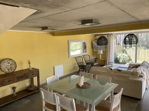Casa en Alquiler Temporal de 4 dormitorios
