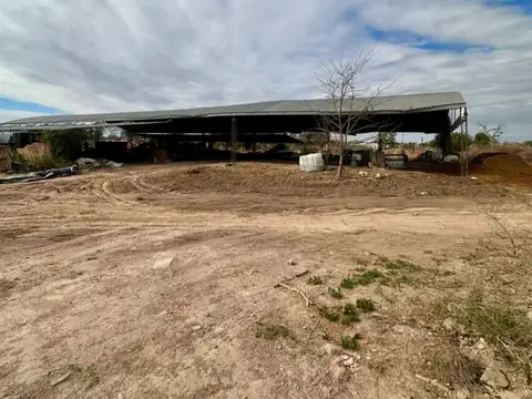 Venta Terreno de uso Industrial con sup. cubierta