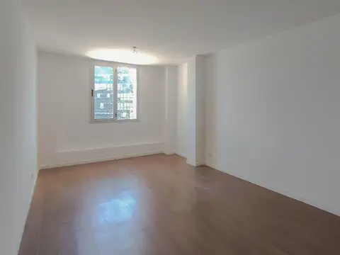 Oficina en Alquiler en Puerto Norte, $ 400.000