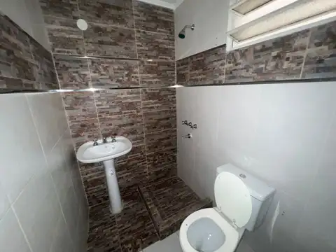 Depto Tipo Casa en Alquiler 1 año